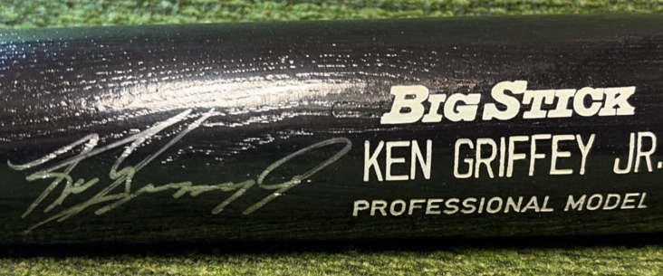 Ken Griffey Jr. Autographed Big Stick- Professional Model- Rawling’s Bat- Seattle Mariners !!