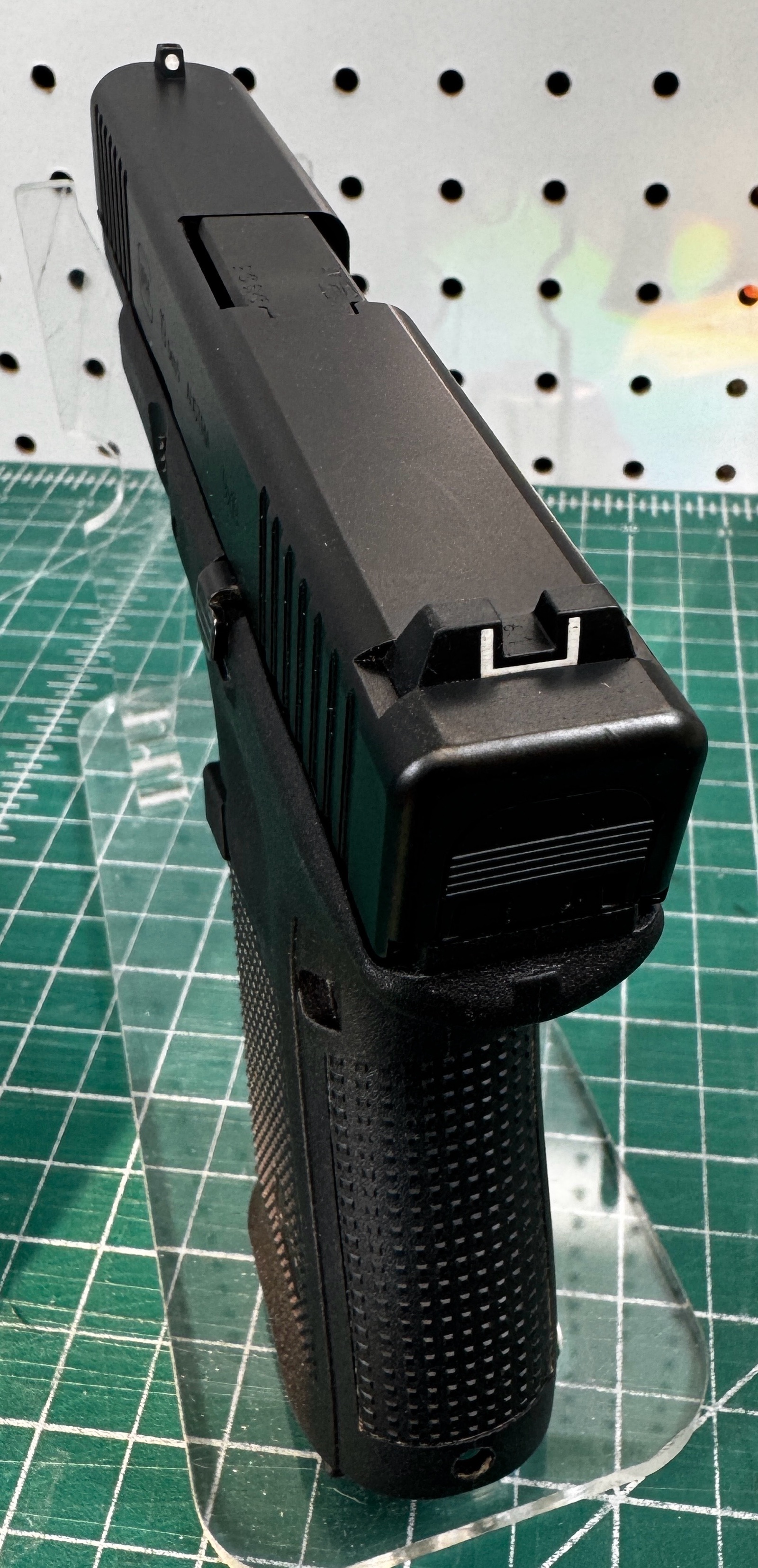 Glock 19 Gen 5 Semi-Auto Pistol 9MM with Magazine