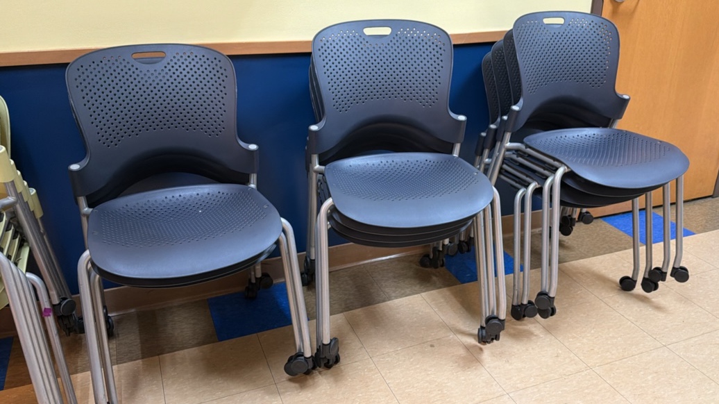 11 blue chairs