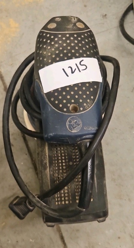 Bosch sander 5-in