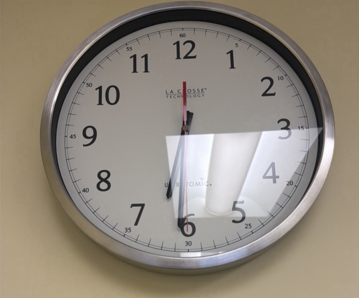 Wall clock by lacrosse technology