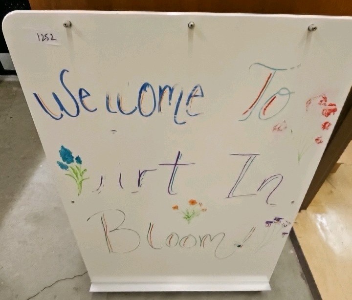 dry erase display board with shelf