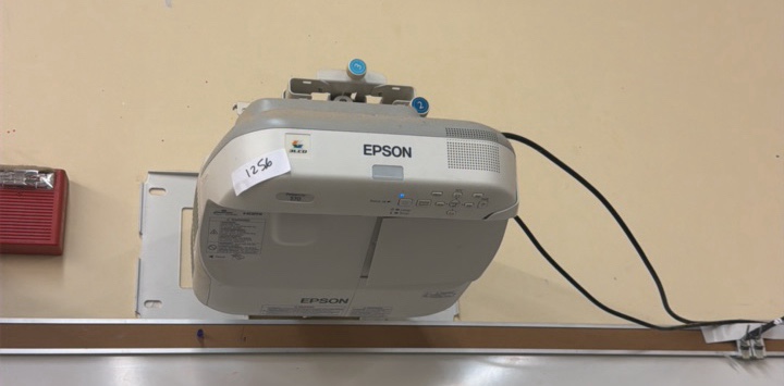 eh Son projector (r137)