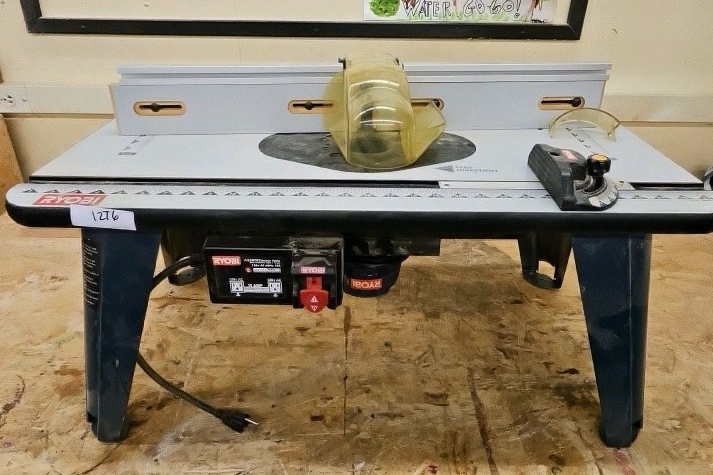 Ryobi A25RT02 router table