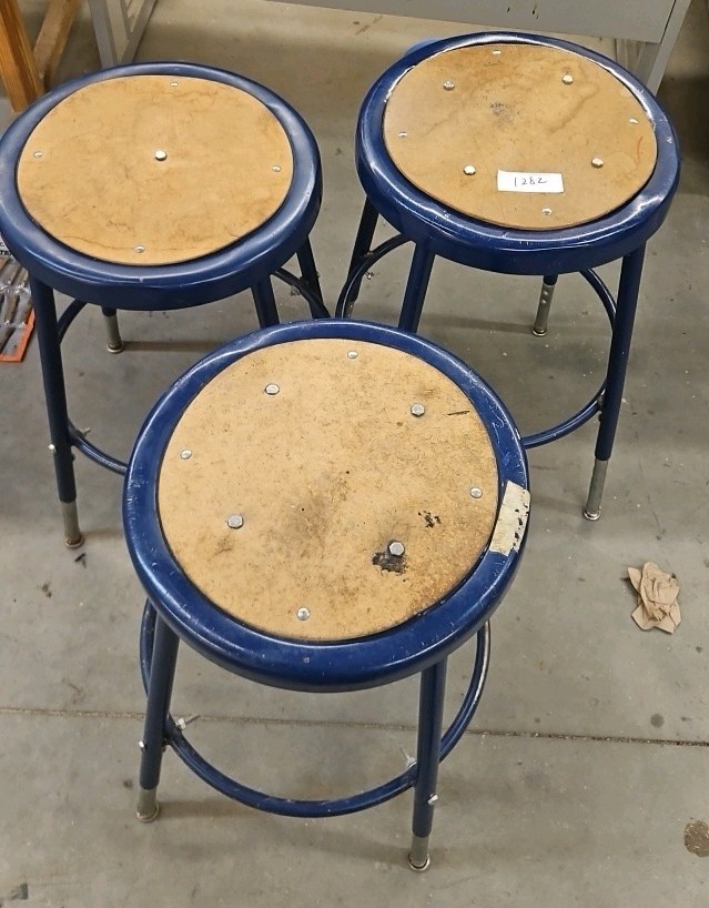 small stools adjustable