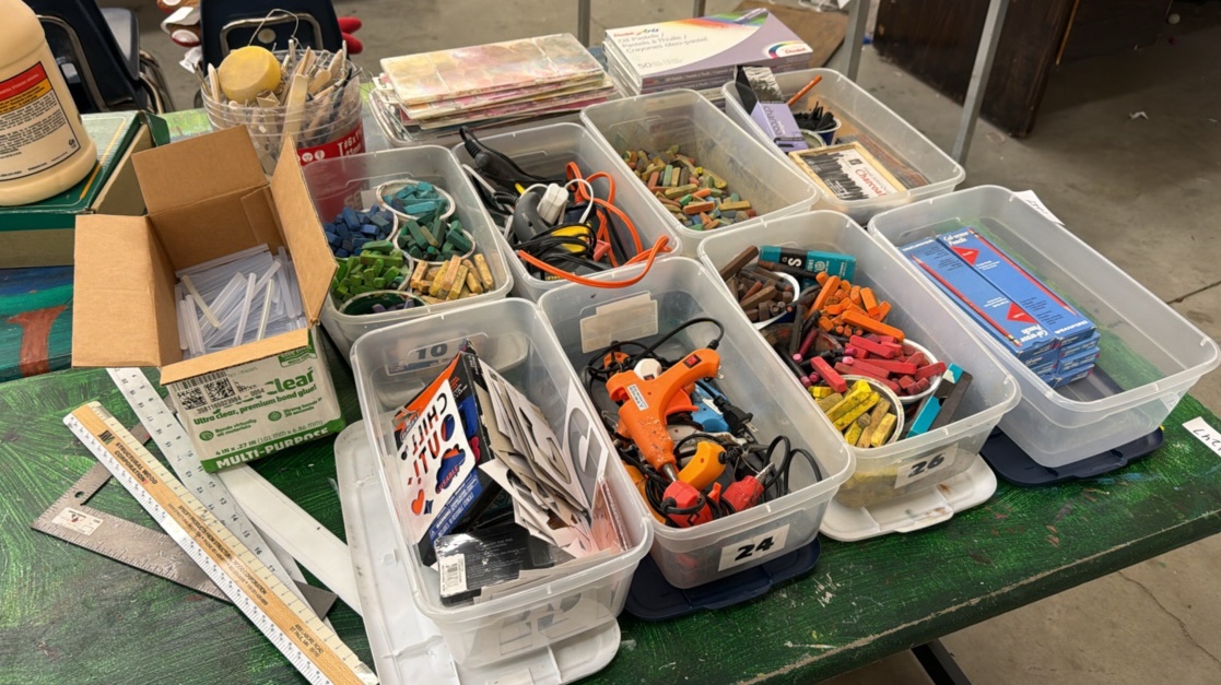chalk color, pencils, charcoal, graphite, stick, pencils, glue guns, glue sticks, oil, pastels, rulers