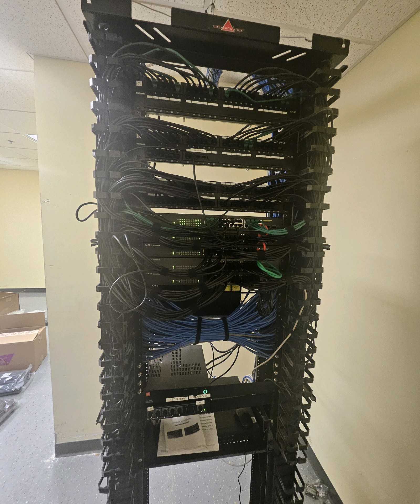 server server Tower electronic equipment on the server