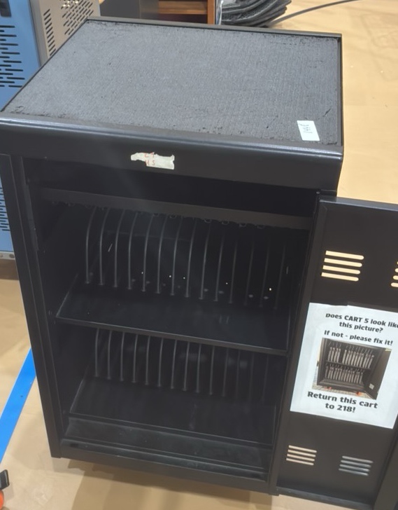 One computer charge station on wheels