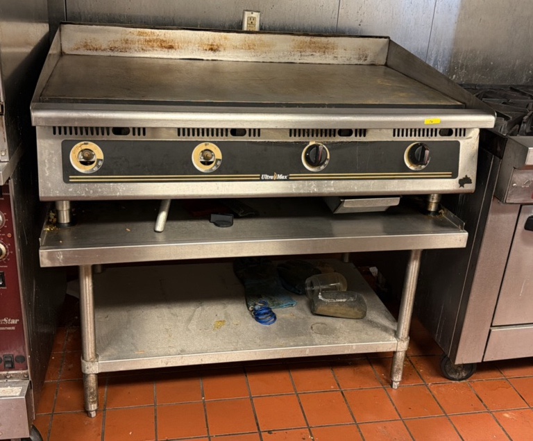 Ultra max flat-top grill