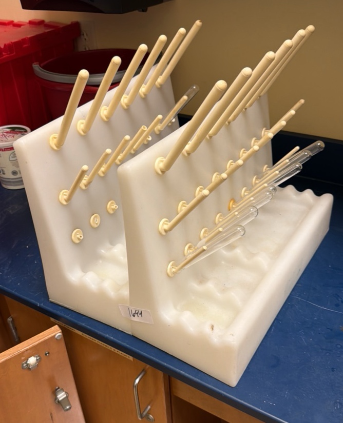 Test tube drying rack