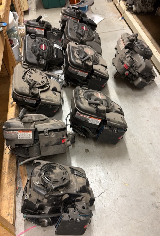 briggs and Stratton small engines used in school for training missing various parts