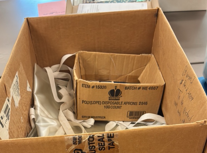 disposable aprons