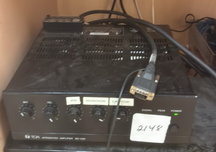 TOA integrated amplifier