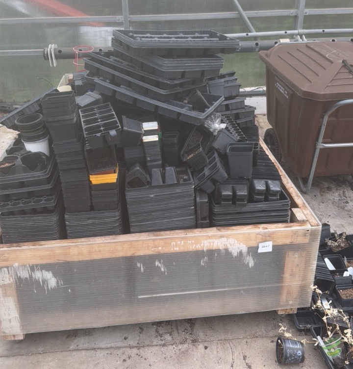 Rolling container