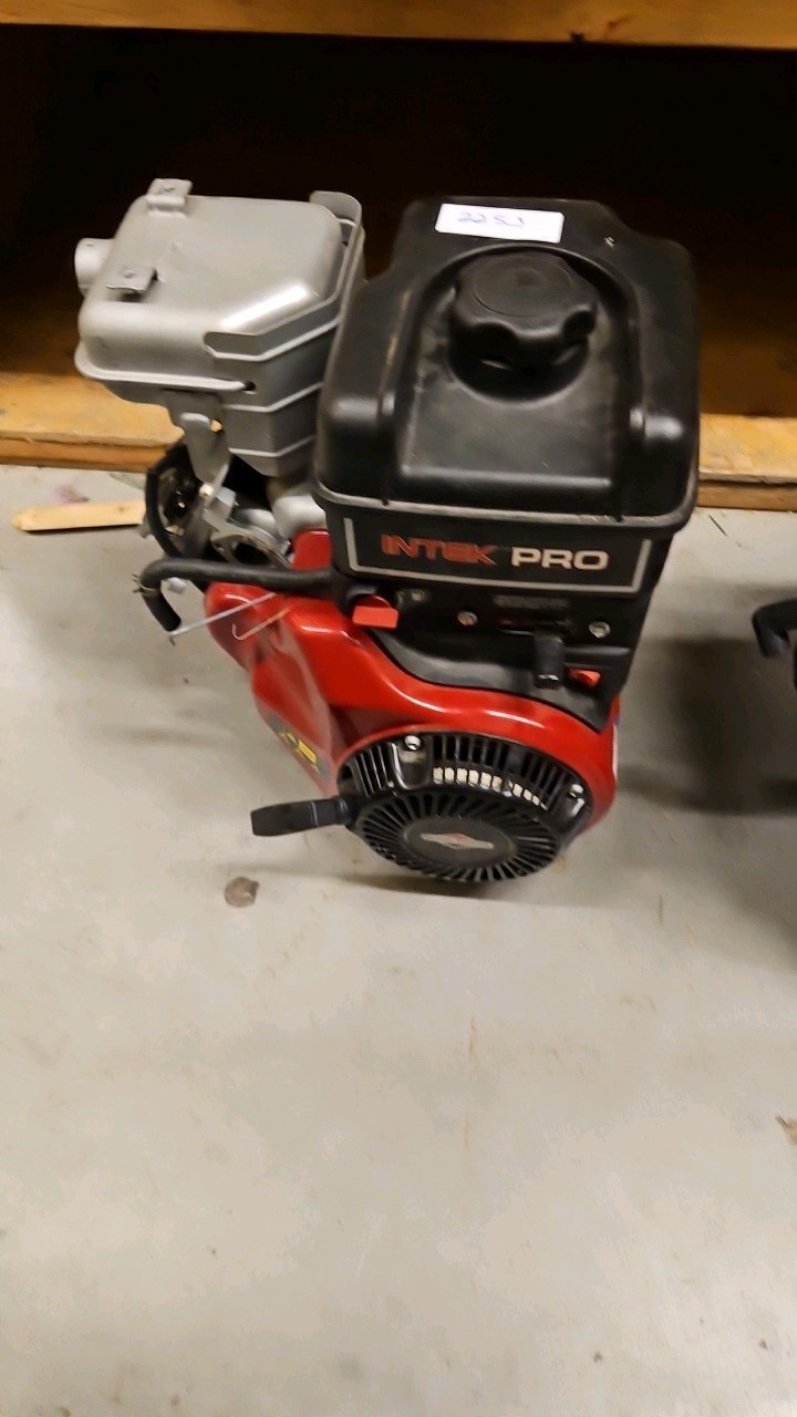 intek pro small engine for training