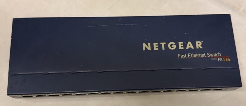 Netgear model FS116