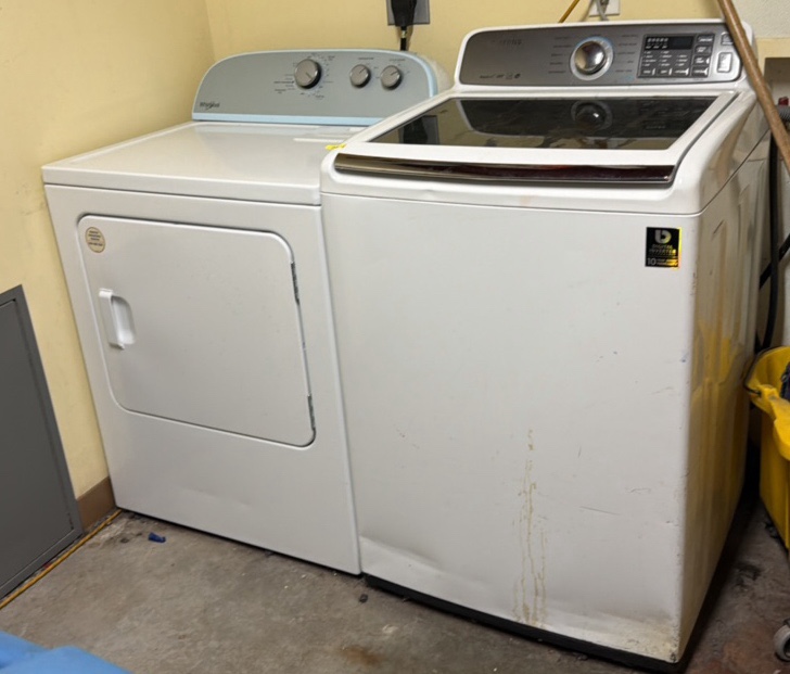 Whirlpool dryer Samsung washer