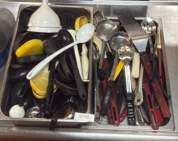 miscellaneous kitchen serving