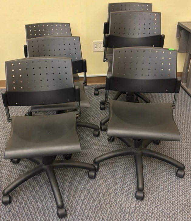 Black chairs armless six in lot