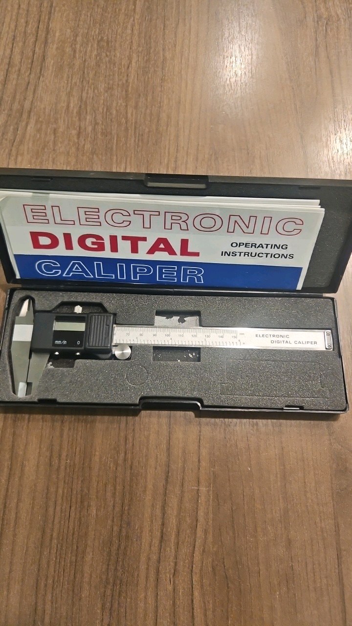 electronic digital caliper