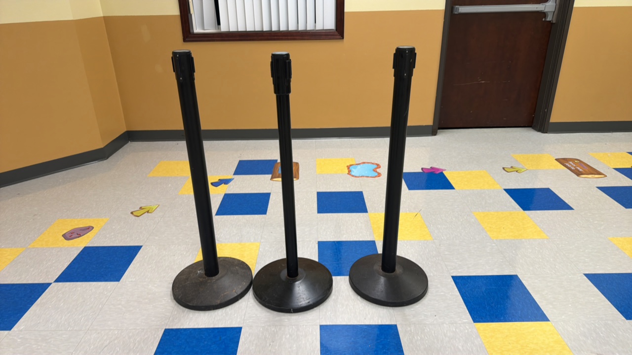stanchions  3 in lot