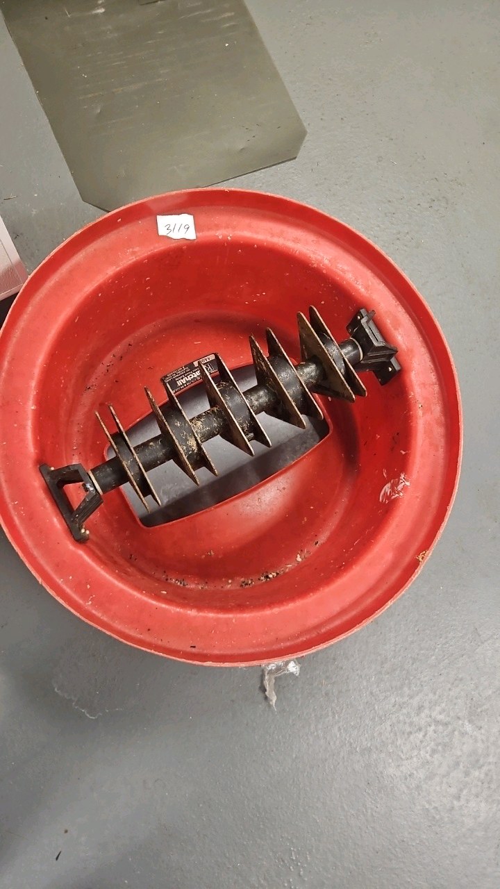 Katchalll magnet for flatware