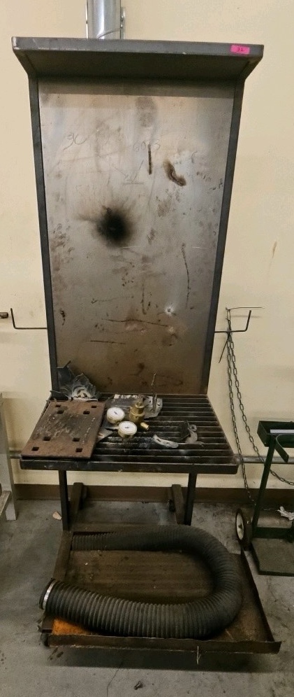 Arc welding workstation