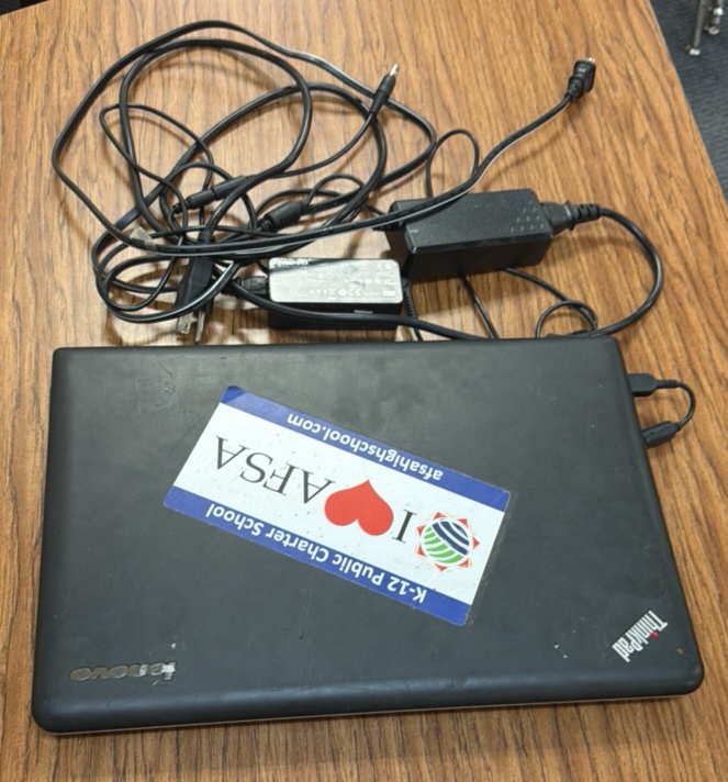 Allie OVO ThinkPad charger