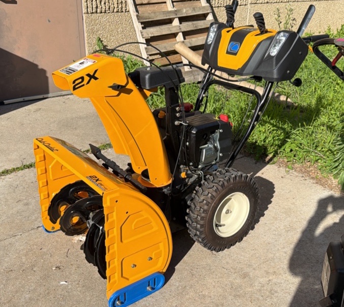 cub cadet 2X 26 hp two stage power model 31AM5CVS756