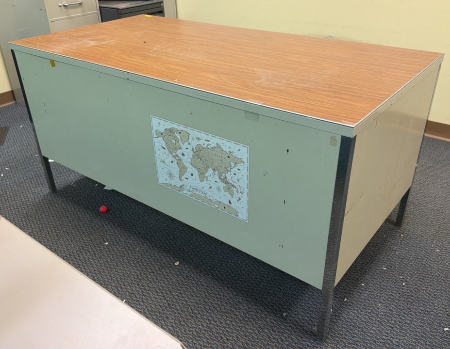 desk with four drawers