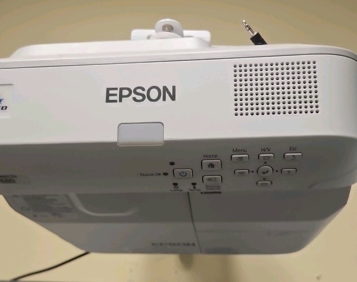 projector overhead Style power lite 680