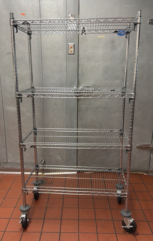 bakers rack on wheels
