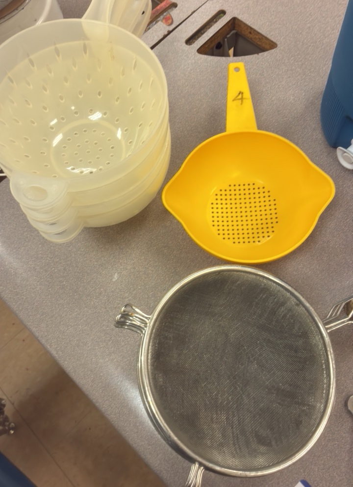 miscellaneous kitchen items