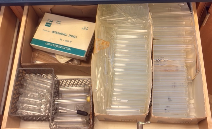 Glass disposable culture tubes and interchangeable syringes