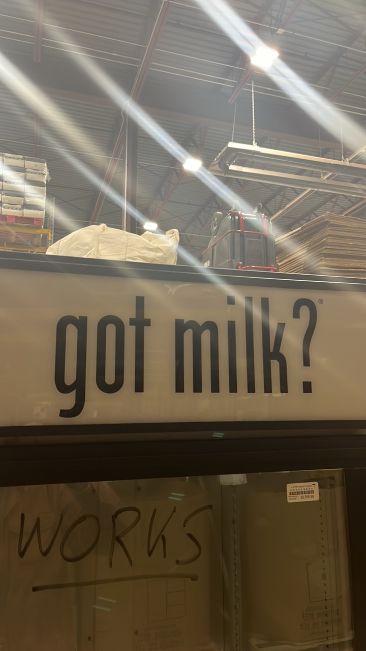 Got Milk? Fridge (608801)