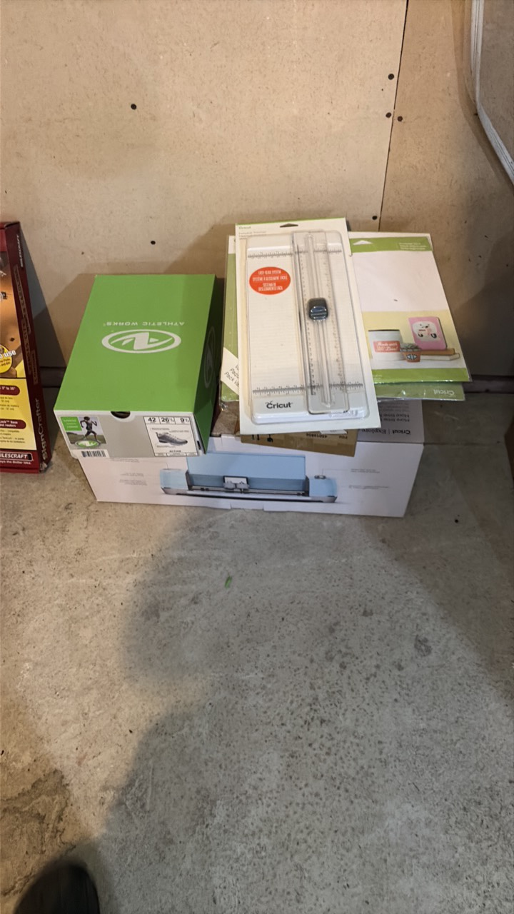 CrI cut embossing and crafting lot