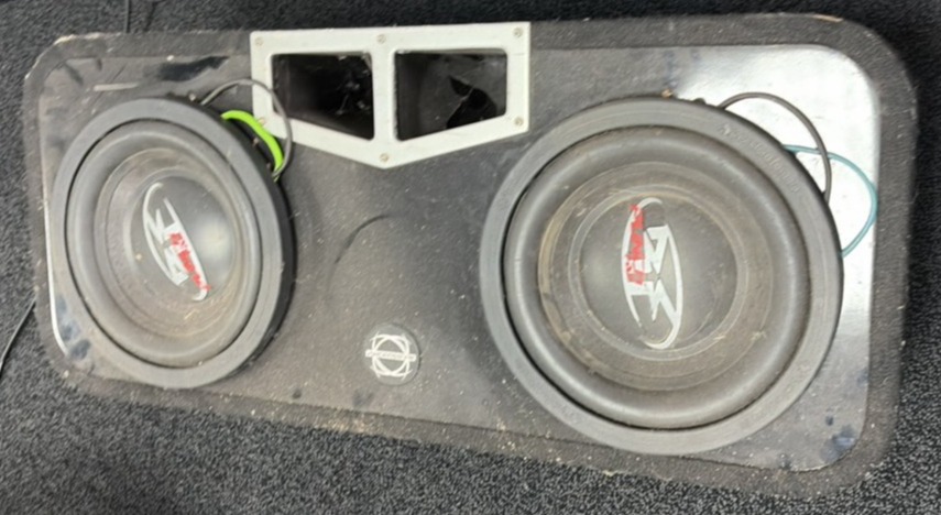 two 10-inch subwoofers in the Box - Single unit