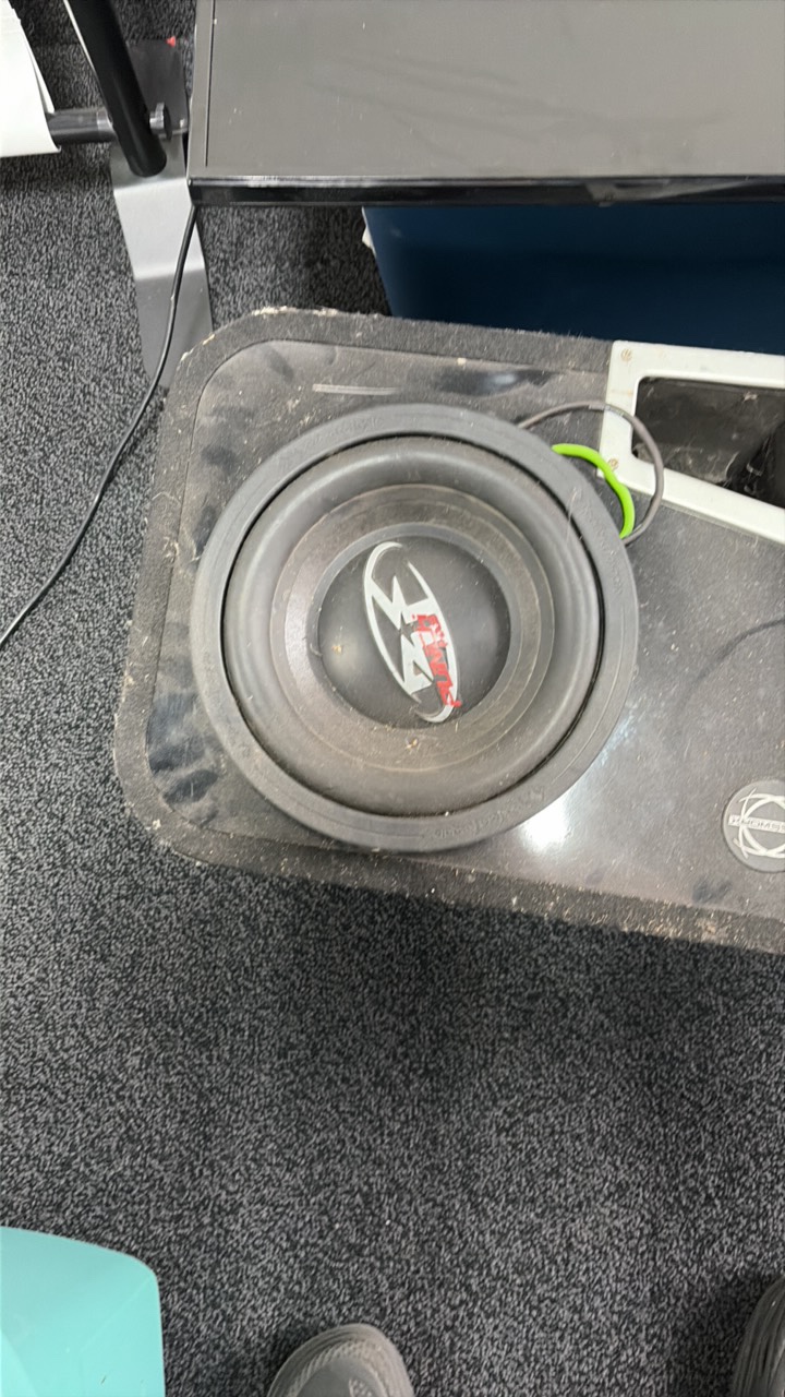two 10-inch subwoofers in the Box - Single unit