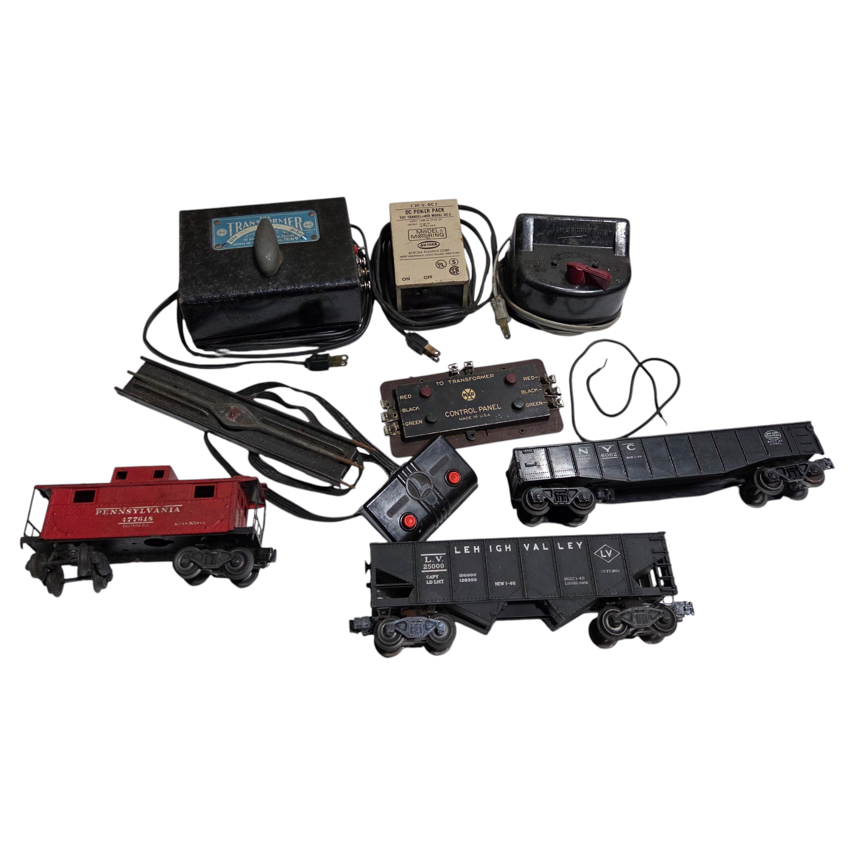 Vintage Model Train Transformer Controls & Rail Cars Lot  Marx, Lionel, American Flyer, Aurora