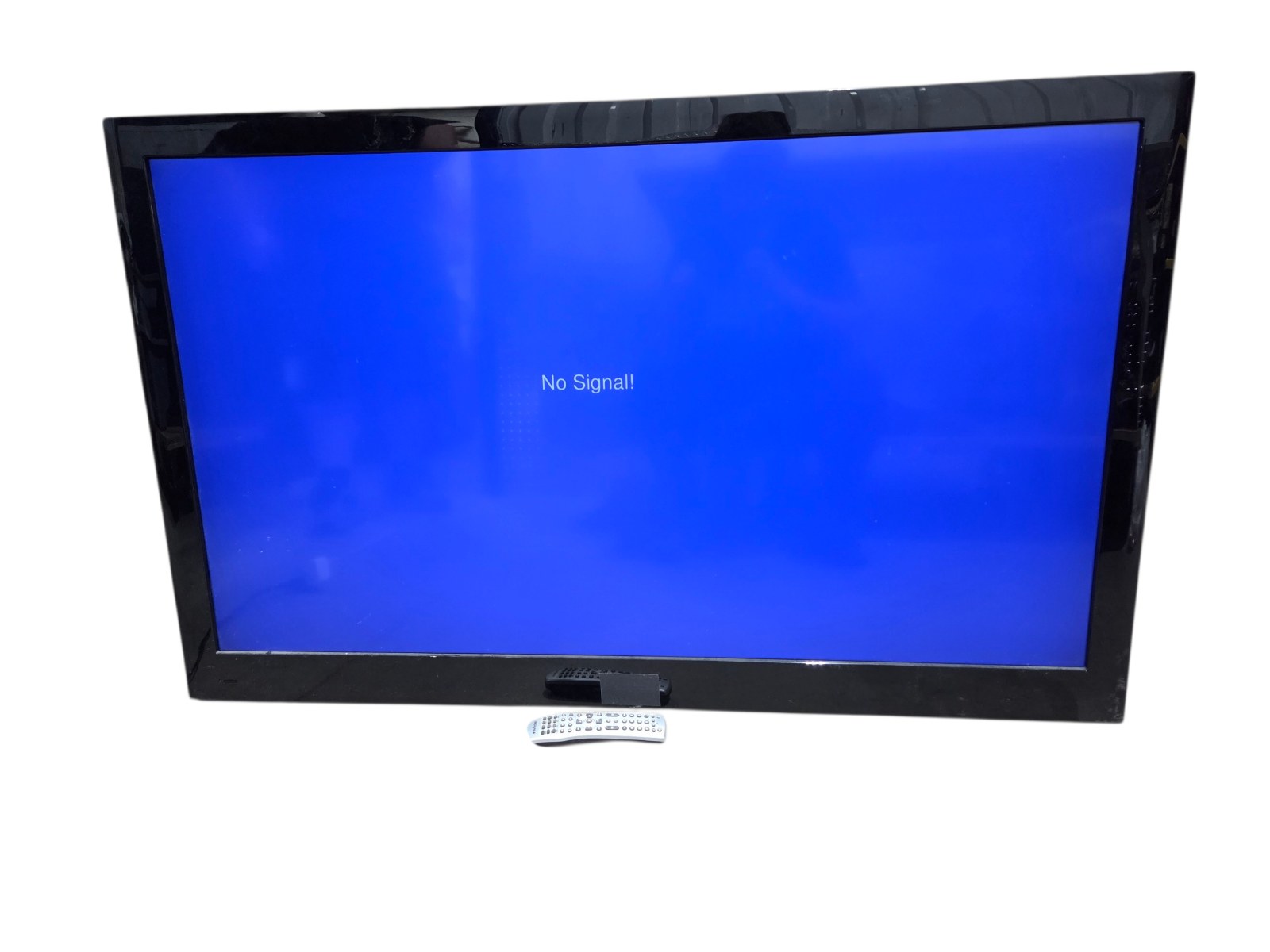 Insignia 55 LCD TV NS-55L260A13 1080p 120Hz With Remote & Box - Powers On