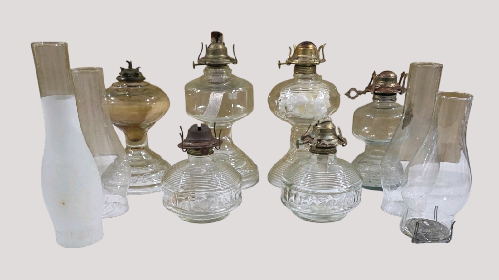 Vintage Glass Oil Lamp Lot With Chimneys Burners & Bases