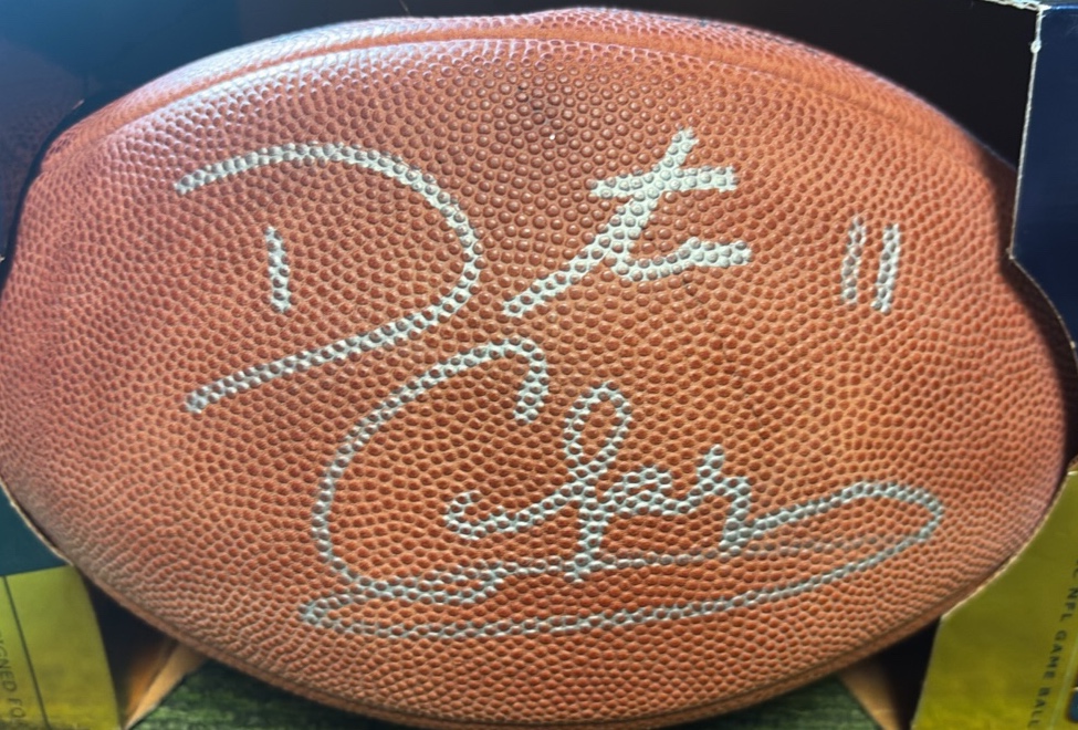 Daunte Culpepper Autographed Football- Minnesota Vikings QB Nice Auto!  SKOL