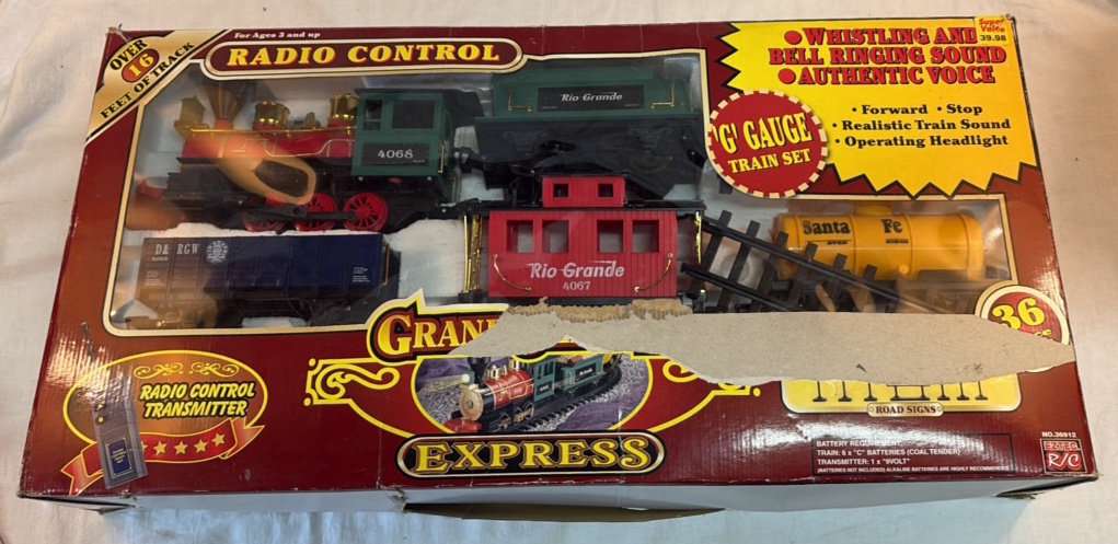Radio Controlled Grand Canyon Express Train