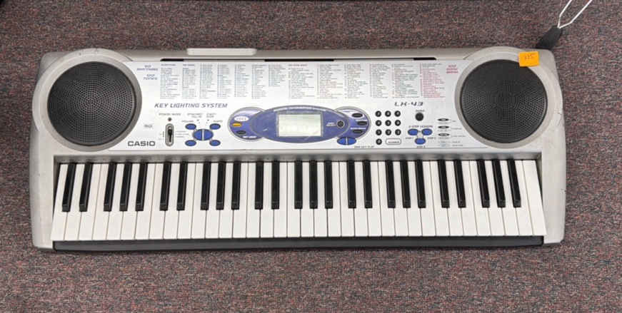Casio keyboard, no plug
