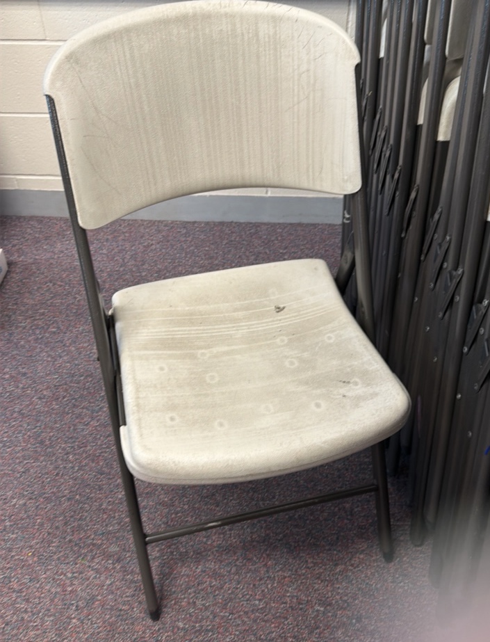 Lifetime folding chairs, 22 in a lot