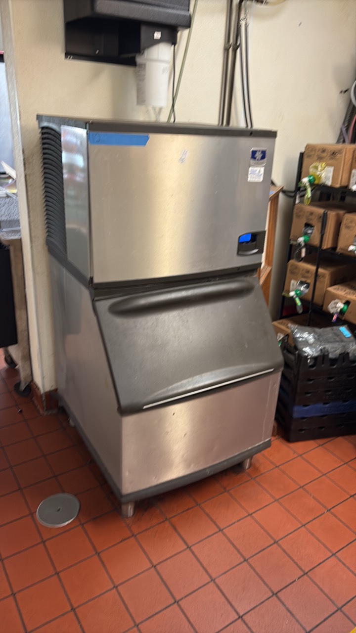 Manitowok Ice Machine