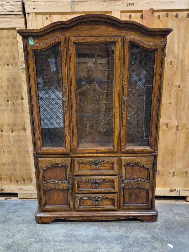 display case