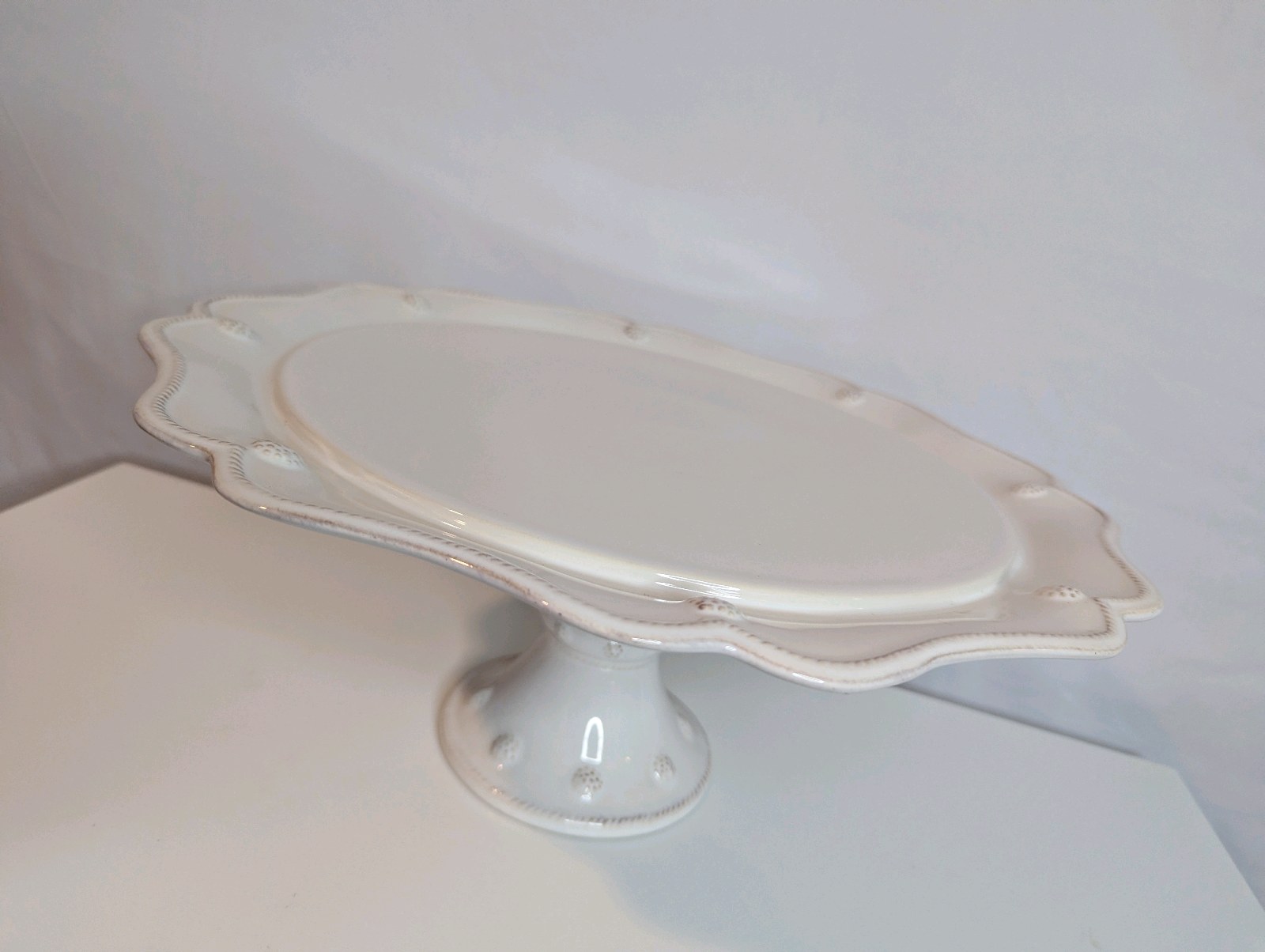 Juliska Berry & Thread whitewash ceramic cake stand