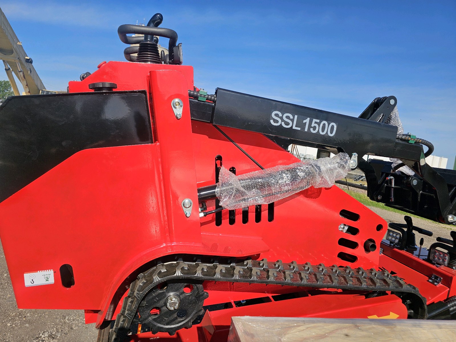Unused 2026 SDLANCH SKID STEER LOADER SSL1500