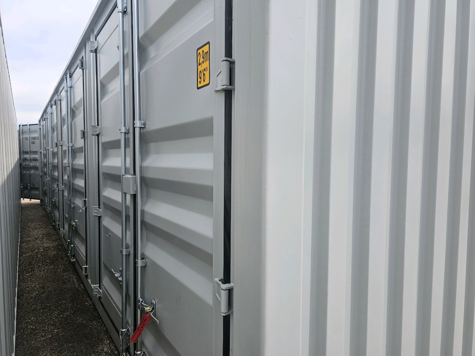 Unused 2026 SDLANCH 40FT CONTAINER WITH 4 DOORS IRC40-YHX CE